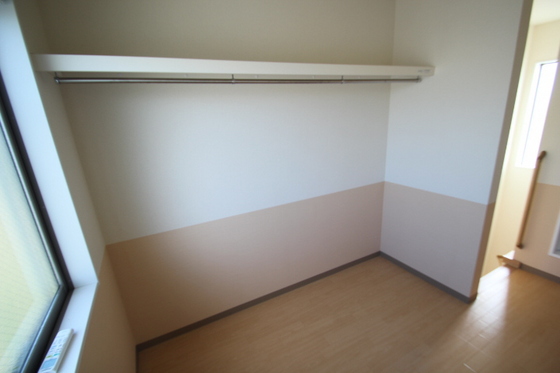 収納　※別部屋の写真です