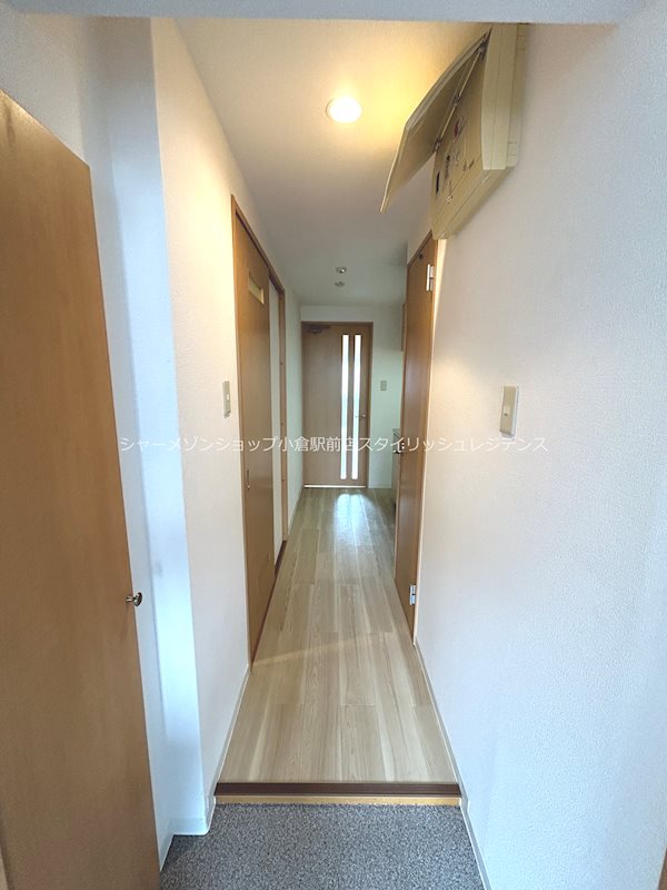 玄関　☆玄関ホール☆ 現況と異なる場合は現況を優先します。