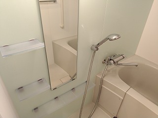 バス・シャワールーム　風呂