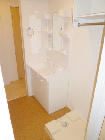 洗面設備　明るい洗面所です★