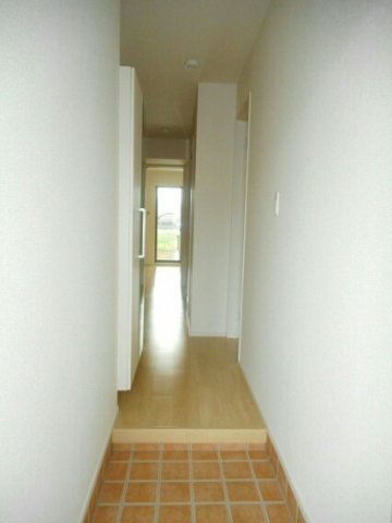 玄関　シューズボックス付きの玄関です♪