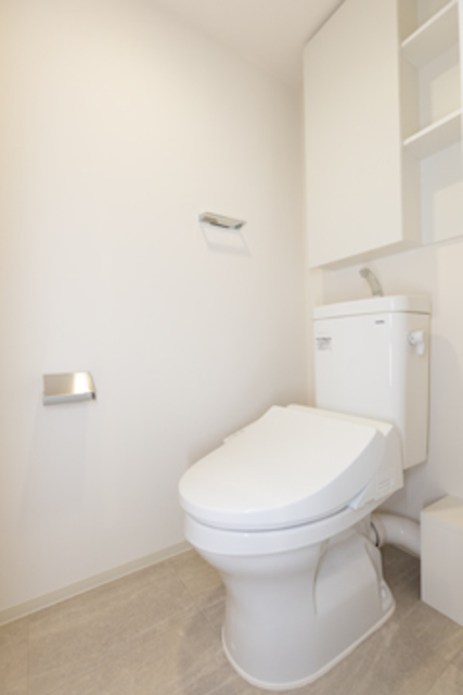 トイレ　※写真は同タイプ住戸です。