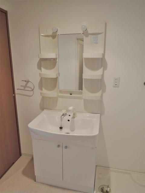 洗面設備　同仕様