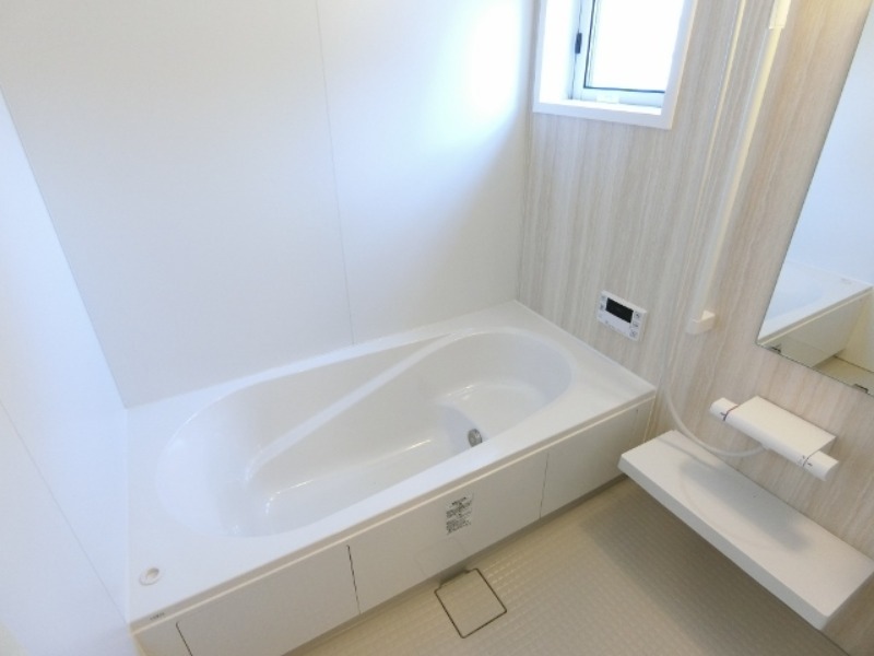 バス・シャワールーム　図面と現状に相違がある場合には現状を優先