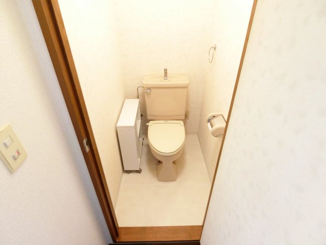 トイレ　同物件別部屋