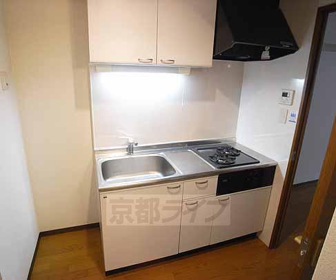 キッチン　２口コンロ付きです。