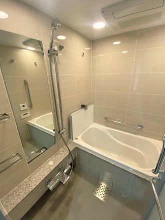 バス・シャワールーム　バス