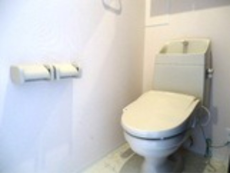 トイレ　図面と現状に相違がある場合には現状を優先