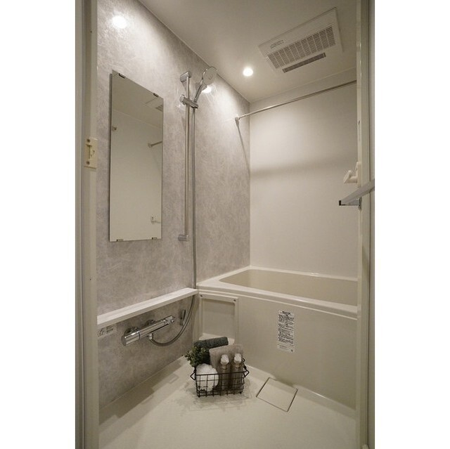 バス・シャワールーム　※家具・家電の備え付けはありません