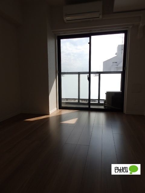 居室・リビング　フローリングです♪