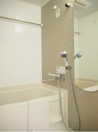 バス・シャワールーム　別部屋参考写真