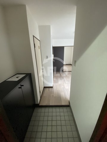 玄関　クレストTK　玄関