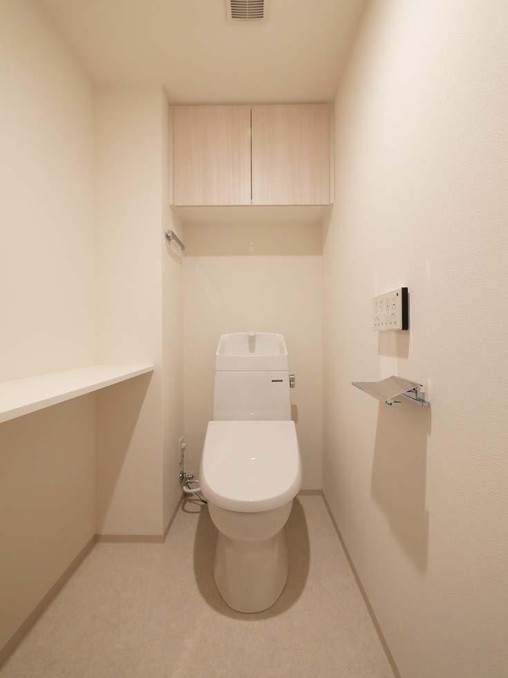 トイレ　おしゃれな内装です