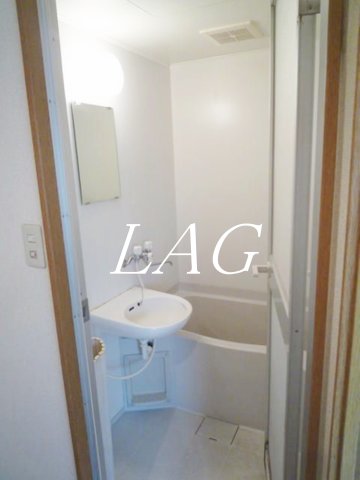 バス・シャワールーム　お風呂です。