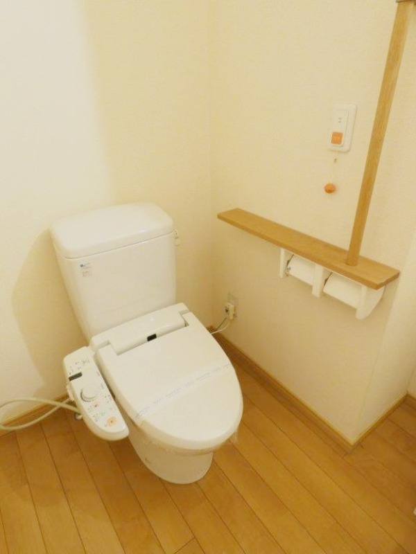 トイレ　図面と現状に相違がある場合には現状を優先