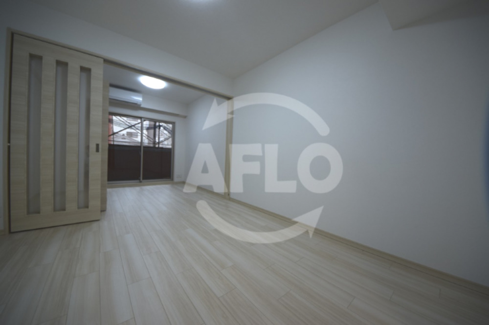 居室・リビング　グランカーサ難波元町　リビング