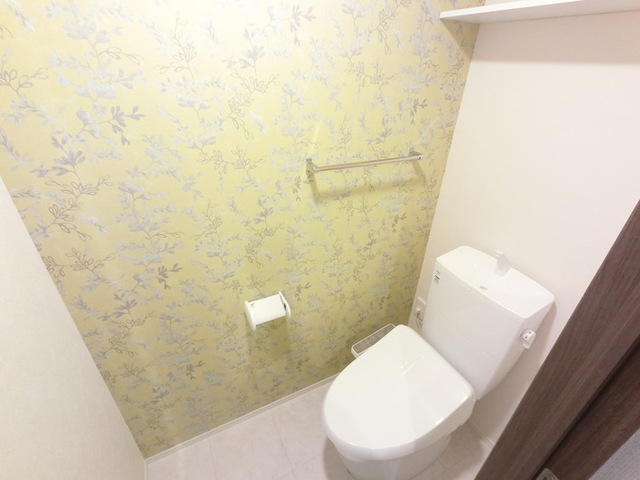 トイレ　温水便座付きトイレ