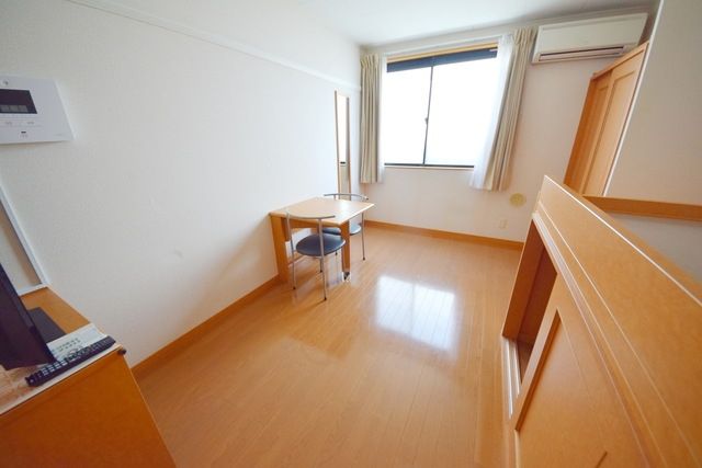 居室・リビング　★６帖の洋室★