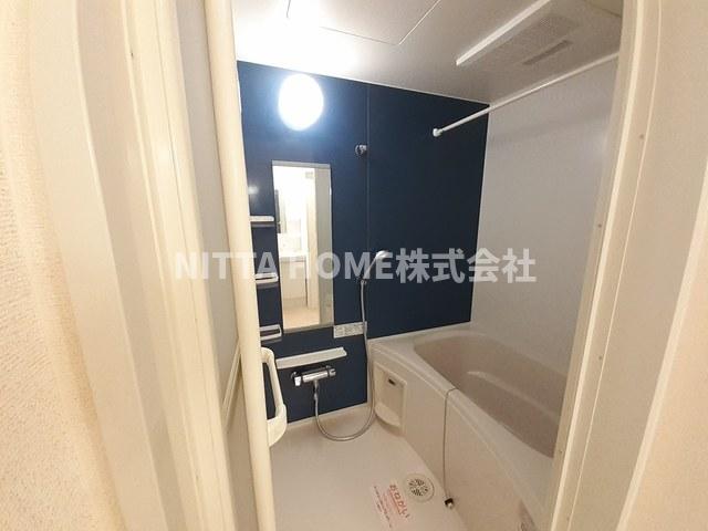 バス・シャワールーム　追炊き、浴室乾燥機付きのバスルーム◎