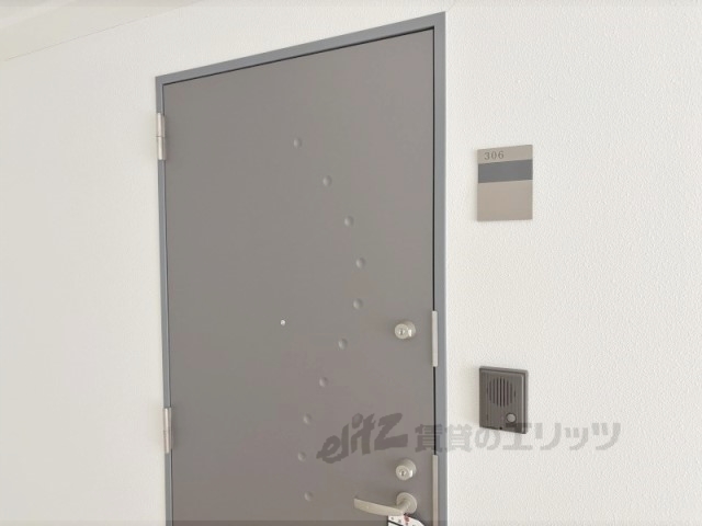 玄関　インターホン