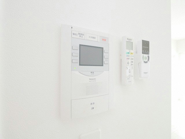 セキュリティ　モニター付きインターホンです♪