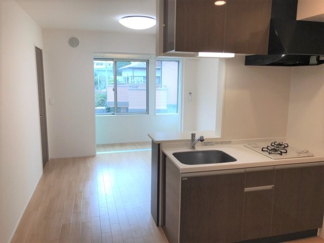 居室・リビング　こちらのリビングで趣味の時間をお楽しみください♪