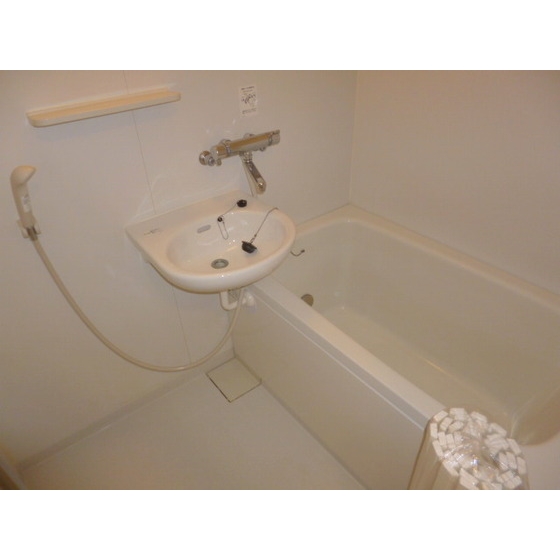 バス・シャワールーム　日々の疲れを癒すお風呂付です