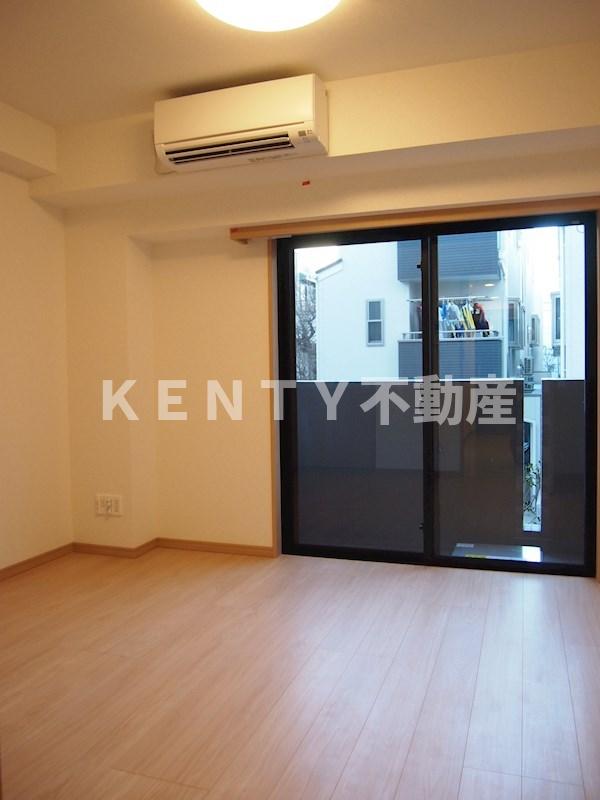 居室・リビング　ゆったり過ごせる居間です