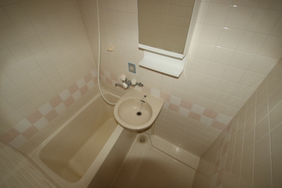 バス・シャワールーム　※別号室の写真です※