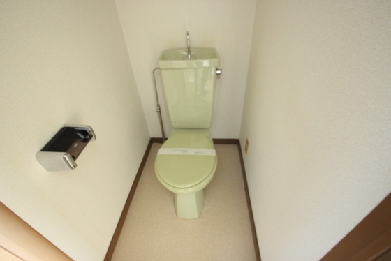 トイレ　※別号室の写真です※