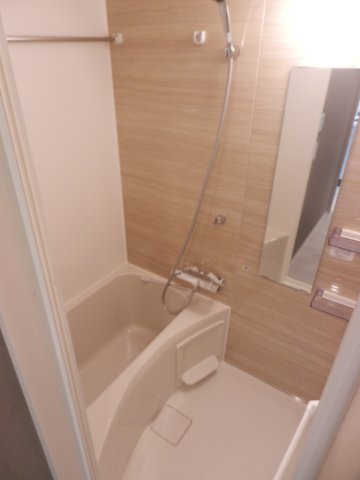 バス・シャワールーム　ゆったり過ごせるお風呂です