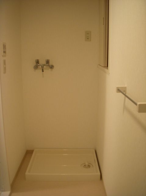 その他部屋・スペース　室内洗濯機置場。