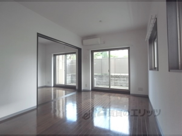 居室・リビング　リビング