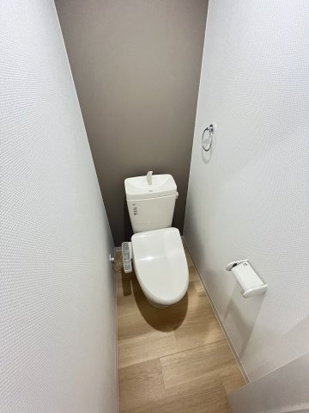 トイレ　温水洗浄暖房便座