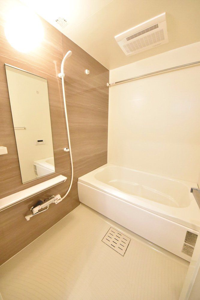 バス・シャワールーム　バス