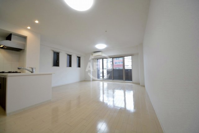 居室・リビング　セレッソコート上本町EAST　リビング