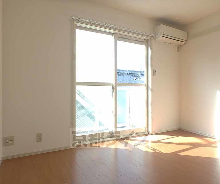 居室・リビング　綺麗な洋室です。