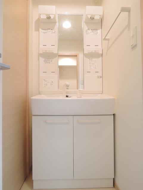 洗面設備　洗面室