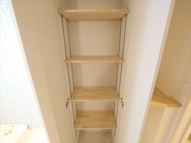 その他　洗面所にある収納棚（収納充実してます）