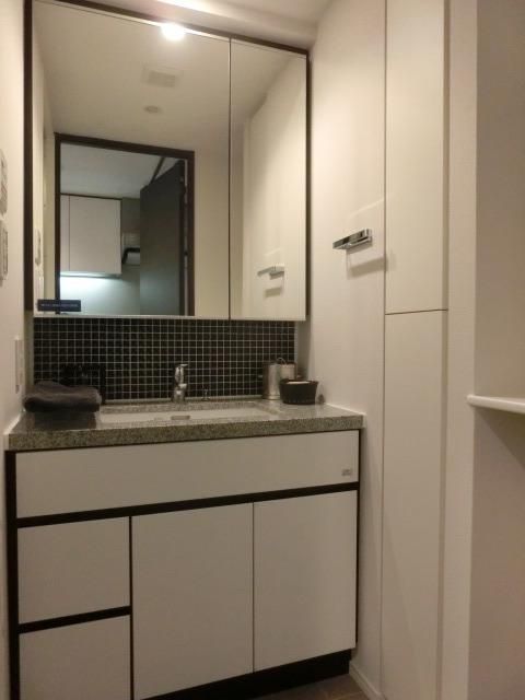 洗面設備　家具はイメージです。