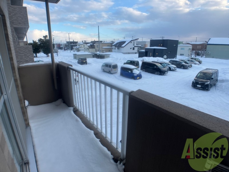 バルコニー　バルコニーです。天気の良い日には外干しができます！