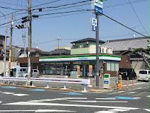 コンビニ　ファミリーマート高石高師浜店（コンビニ）まで258m