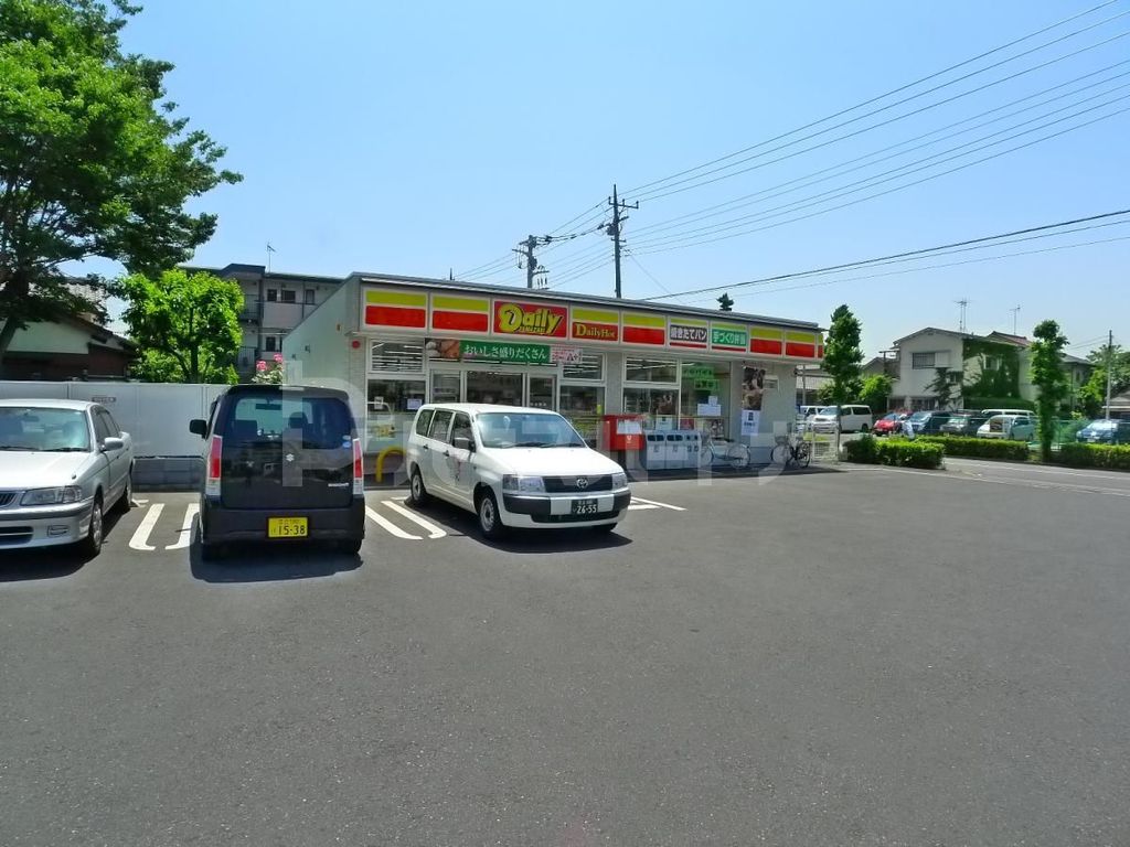 コンビニ　デイリーヤマザキ足立保木間4丁目店（コンビニ）まで160m