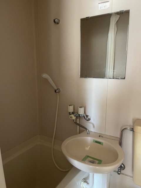 バス・シャワールーム　同物件別号室