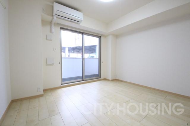 居室・リビング　※同タイプ部屋の写真です。