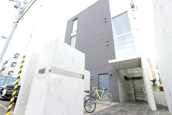 建物外観　閑静かつ利便性の高い北円山エリア！