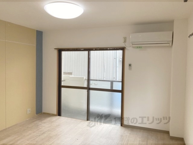 居室・リビング　洋室