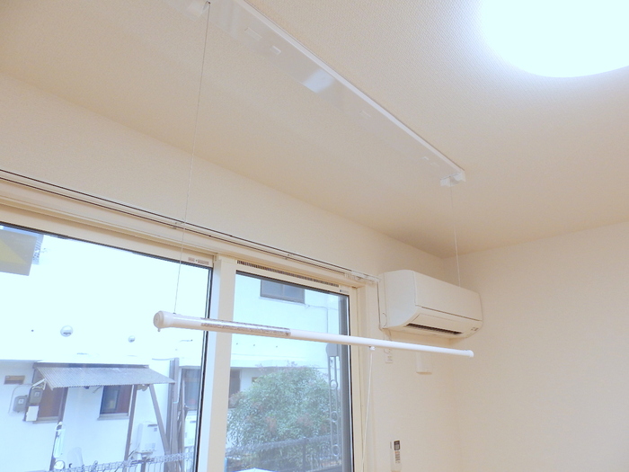 その他　LDKに室内物干しございます