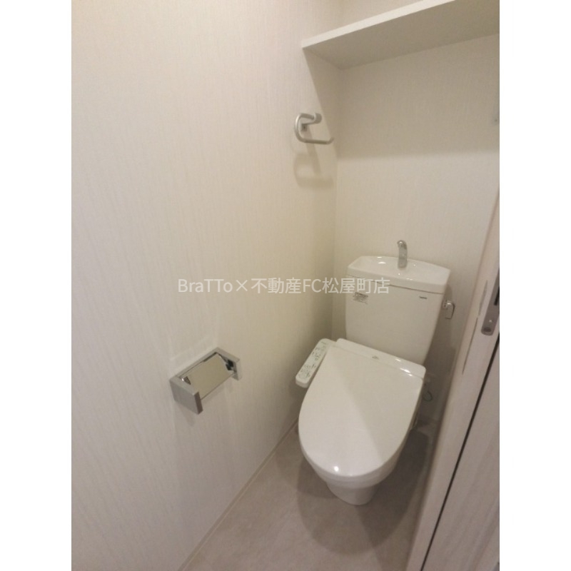 トイレ　トイレ（ウォシュレット付き）