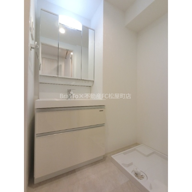 洗面設備　脱衣場